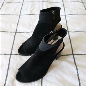 Donald Pliner Suede Heels